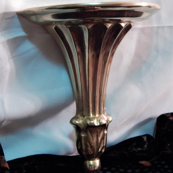 Antique 19th-Century Solid Brass Wallmount Table/Display Shelf, C. 1880's - Picture 7 of 9